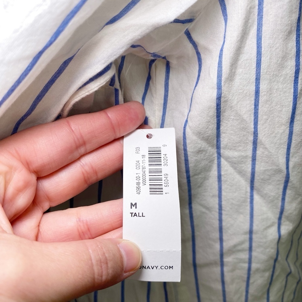 Old Navy Blue and White Pin Striped Shirt NWT - Picture 13 of 14